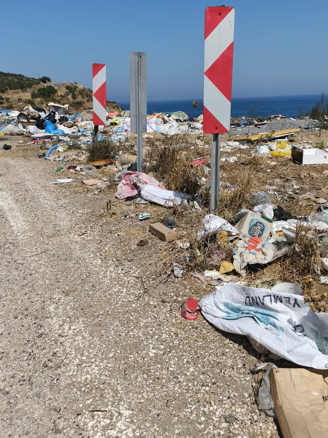 BALIKESİR’İN ERDEK İLÇESİNDE DOĞAL GÜZELLİKLERİYLE ÖNE ÇIKAN KAPIDAĞ YARIMADASI’NDA YOL...