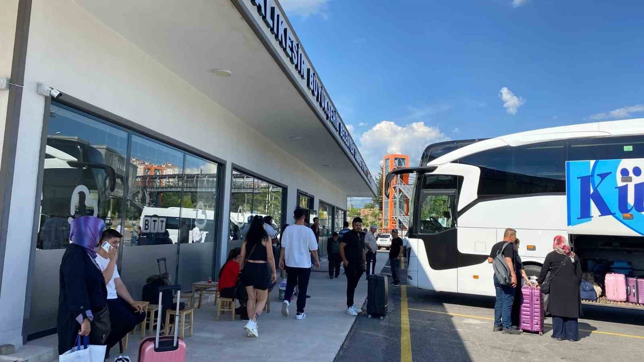 BALIKESİR’İN TÜM İLÇELERİNDE ULAŞIM HİZMETLERİNDE YOLCULUĞUN BAŞLANGICINDAN SONUNA KADAR...