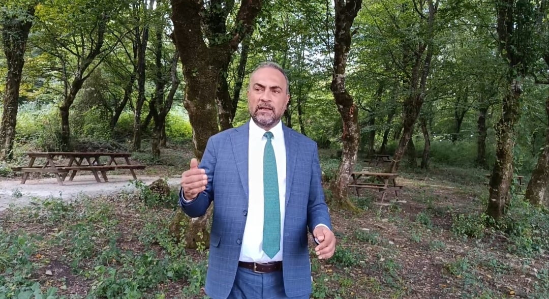 BARTIN ÜNİVERSİTESİ (BARÜ) İÇERİSİNDE BİR BUÇUK DÖNÜMLÜK ALANA BARÜ BAHÇE İSİMLİ PİKNİK ALANI...