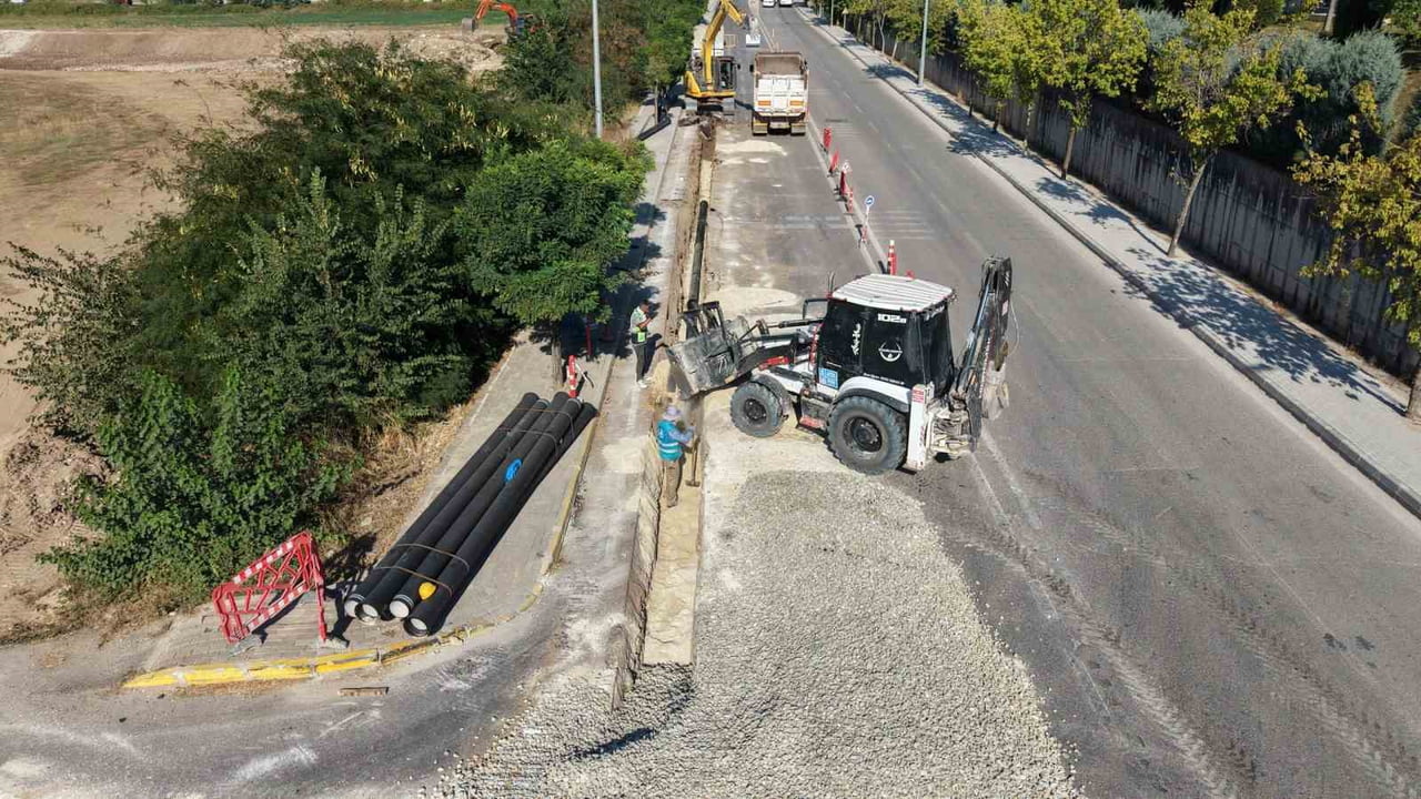 BAŞİSKELE İLÇESİNDEKİ MAHMUTPAŞA MAHALLESİ'NDE YER ALAN KARAMÜRSEL VE FAKÜLTE CADDELERİNDE...