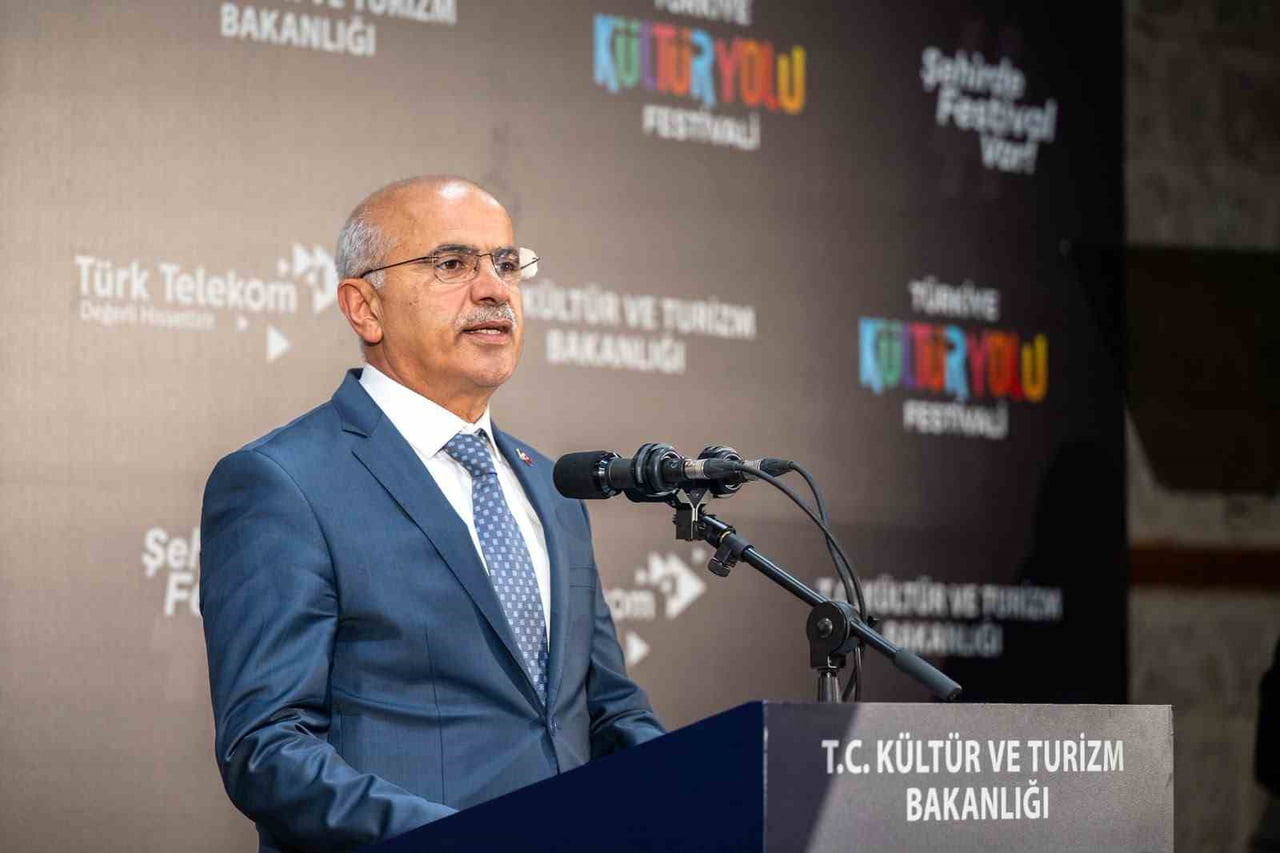 BAŞKAN ER: “FESTİVAL, MALATYA’NIN SOSYAL HAYATINA ÖNEMLİ KATKI SAĞLAYACAK”