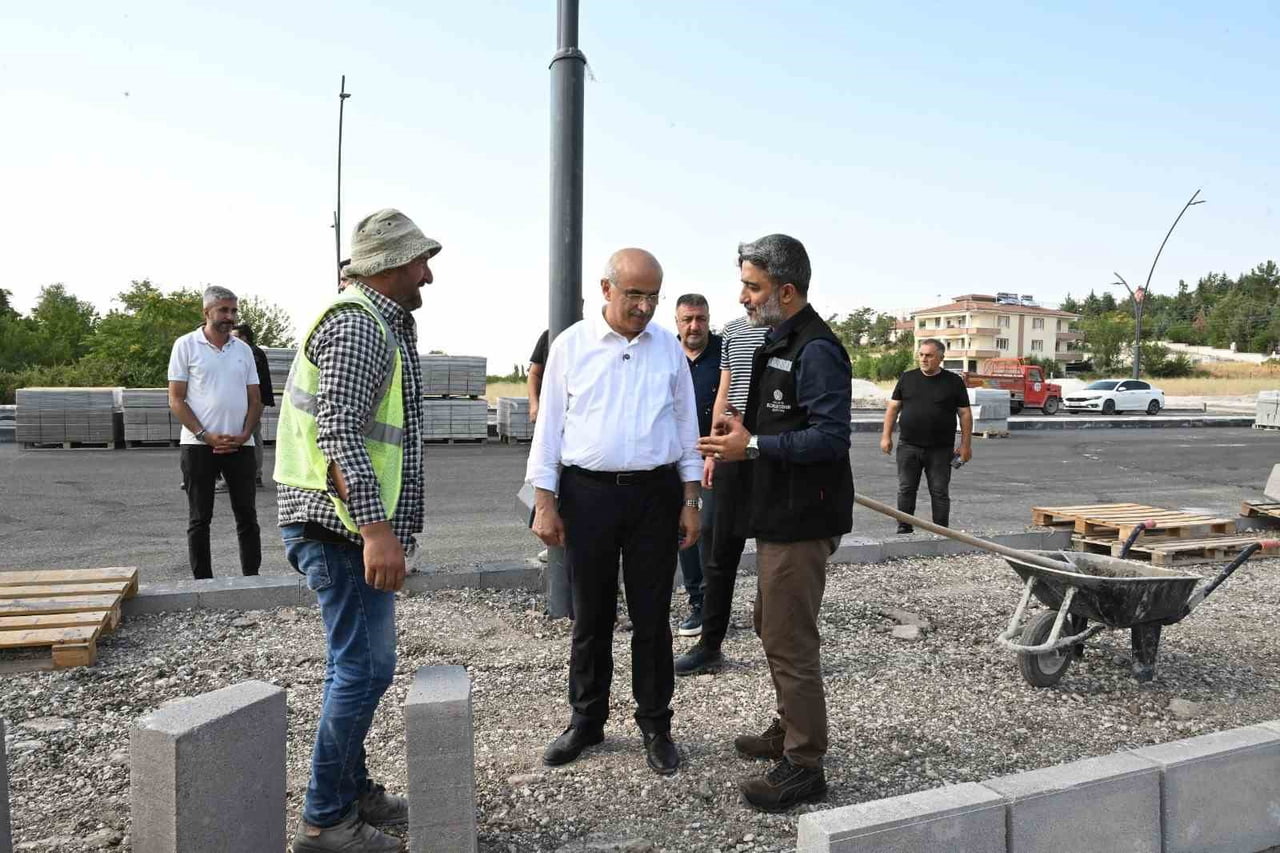 BAŞKAN ER: "MALATYA'NIN ULAŞIM ALTYAPISINI GÜÇLENDİRİYORUZ"