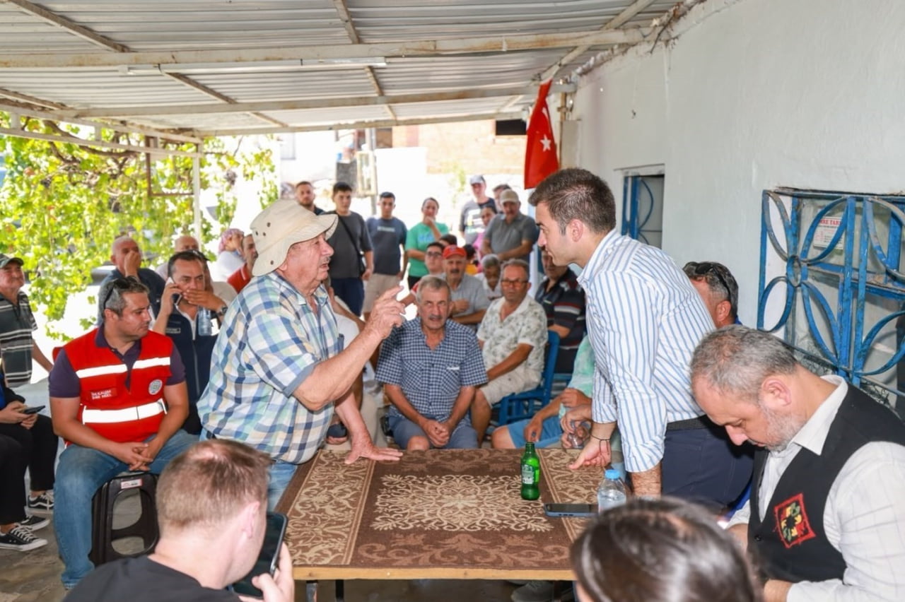 BAŞKAN MANDALİNCİ SAHA ÇALIŞMALARINI KARAOVA’DA SÜRDÜRDÜ