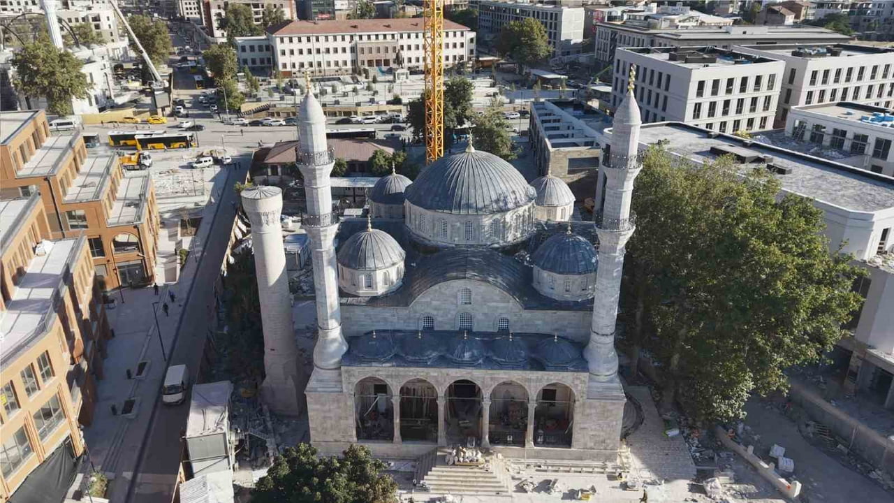 BAŞKAN TAŞKIN VE MİLLETVEKİLİ BABACAN YENİ CAMİ’DEKİ ÇALIŞMALARI İNCELEDİ