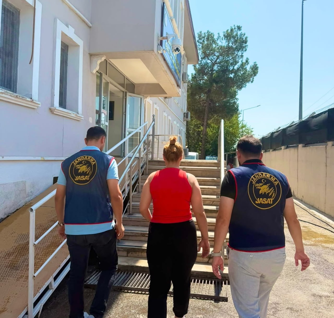 BATMAN İL JANDARMA KOMUTANLIĞINA BAĞLI JANDARMA SUÇ ARAŞTIRMA TİMİ (JASAT) EKİPLERİNCE DÜZENLENEN...