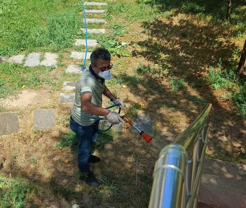 BAYBURT'TA LARVA İLAÇLAMASI VE TEMİZLİK ÇALIŞMALARI SÜRÜYOR