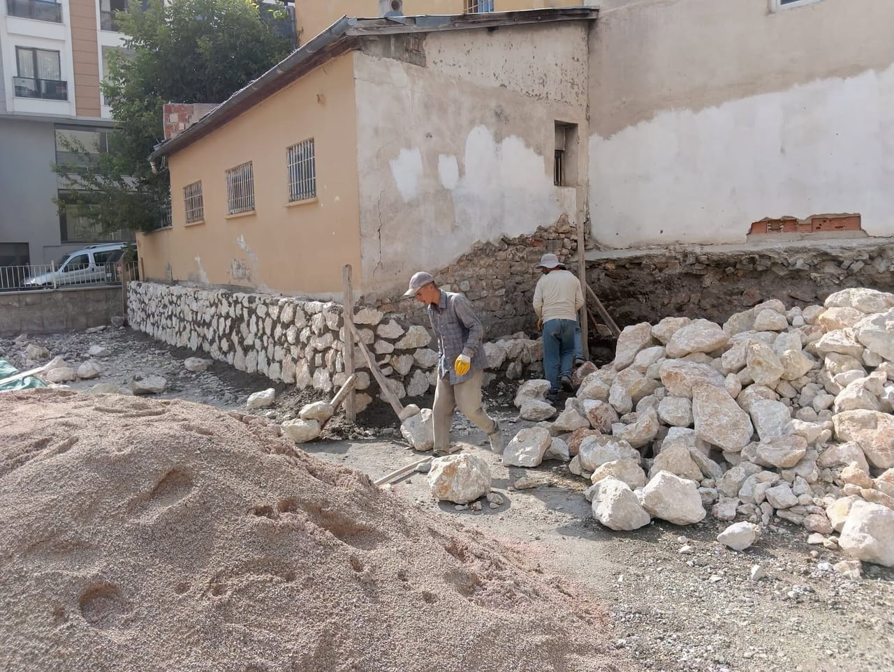 BAYBURT'TA OKULLARDA YENİ EĞİTİM YILI HAZIRLIKLARI SÜRÜYOR