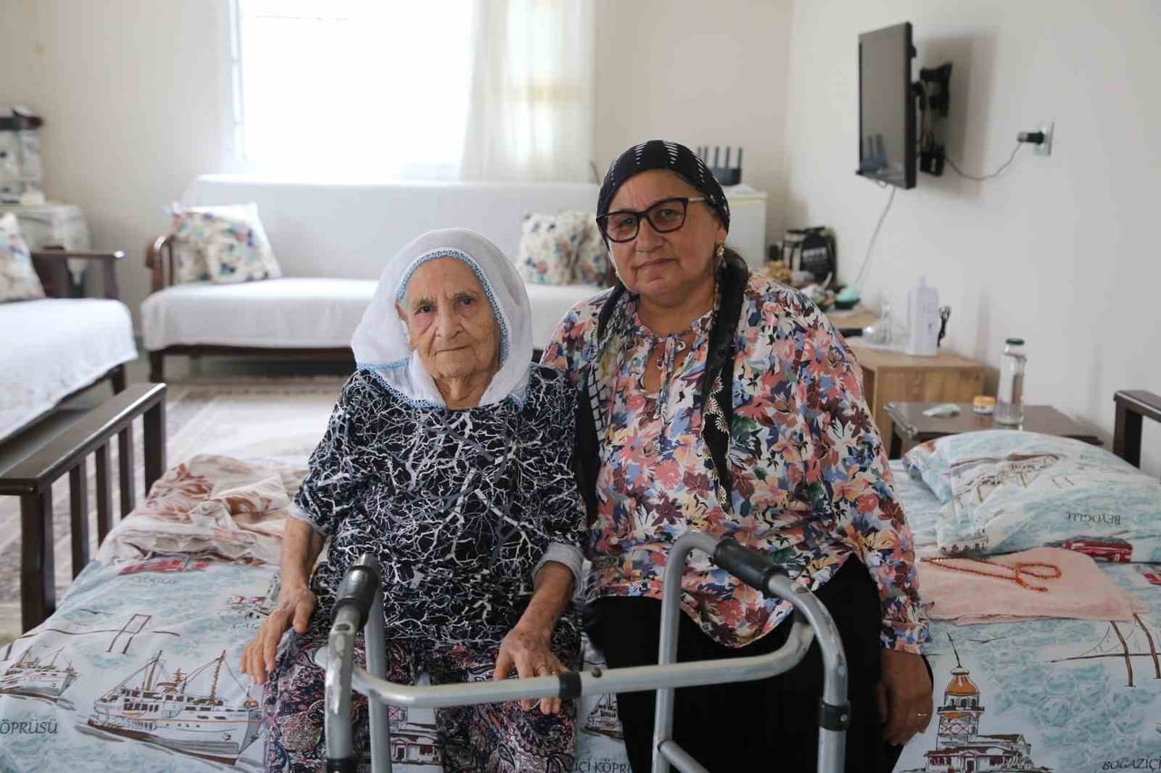BELEN’DE 98 YAŞINDAKİ ŞEMSİ SAYDAM’IN EVİNE ULAŞIMI SAĞLAYAN YAKLAŞIK 100 METRELİK YOL, HBB...