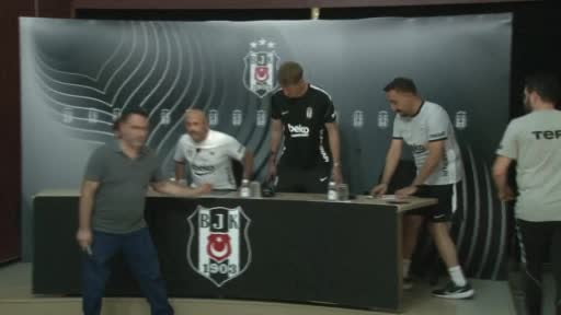 Beşiktaş’ın Alman kalecisi Alexander Nübel, Hradec Kralove’nin tehlikeli bir takım olduğunu ancak...