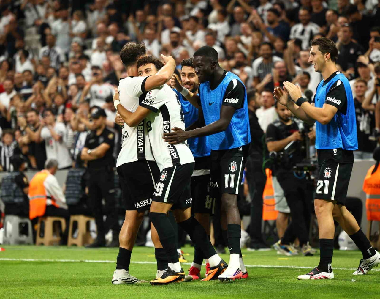 BEŞİKTAŞ, KONUK ETTİĞİ ÇORUM FK KARŞISINDA ELDE ETTİĞİ SKORLA 6 SEZON SONRA İLK KEZ 6 GOLLÜ...