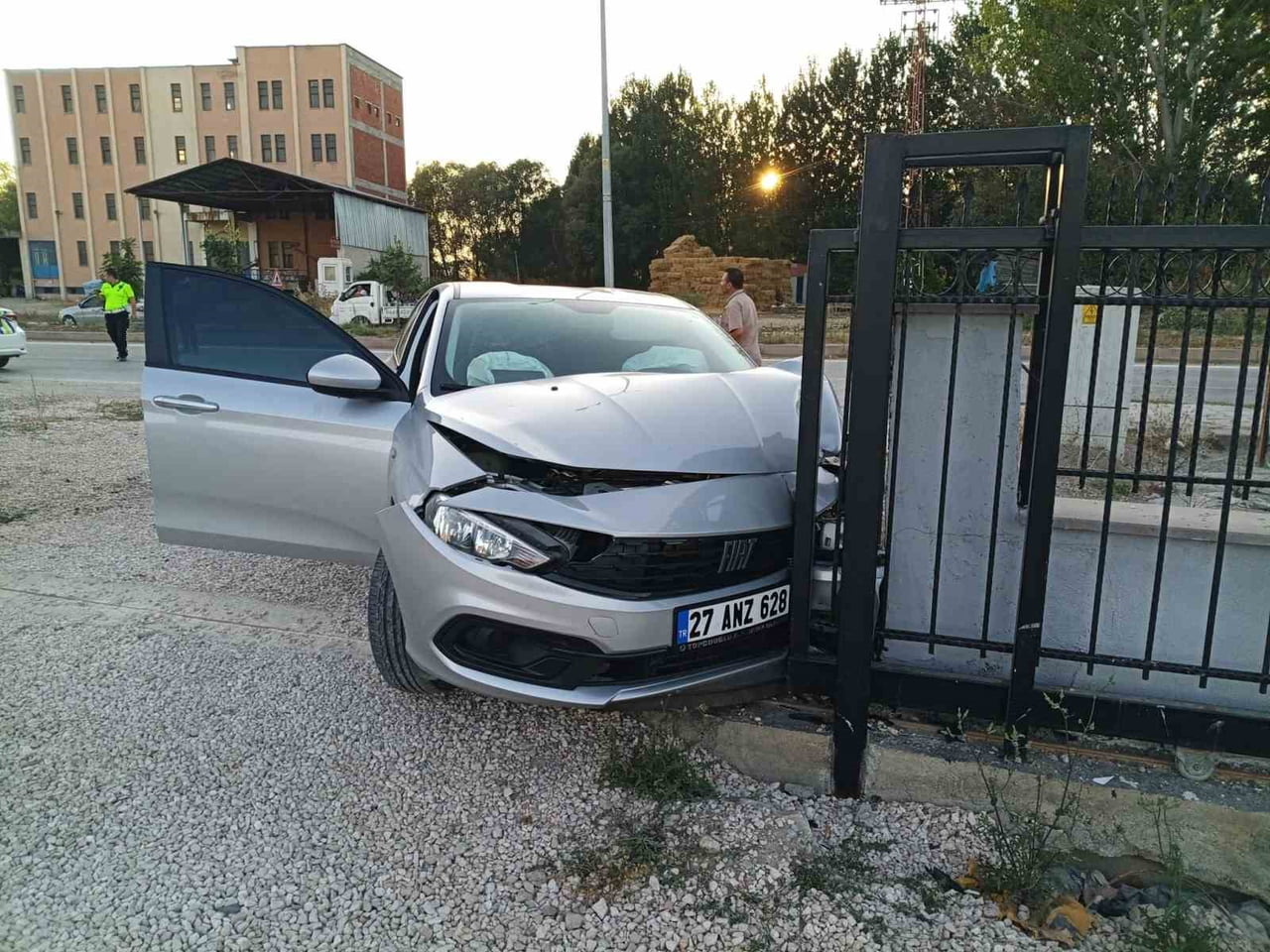 BİLECİK'TE FECİ KAZA; 1'İ AĞIR 4 YARALI