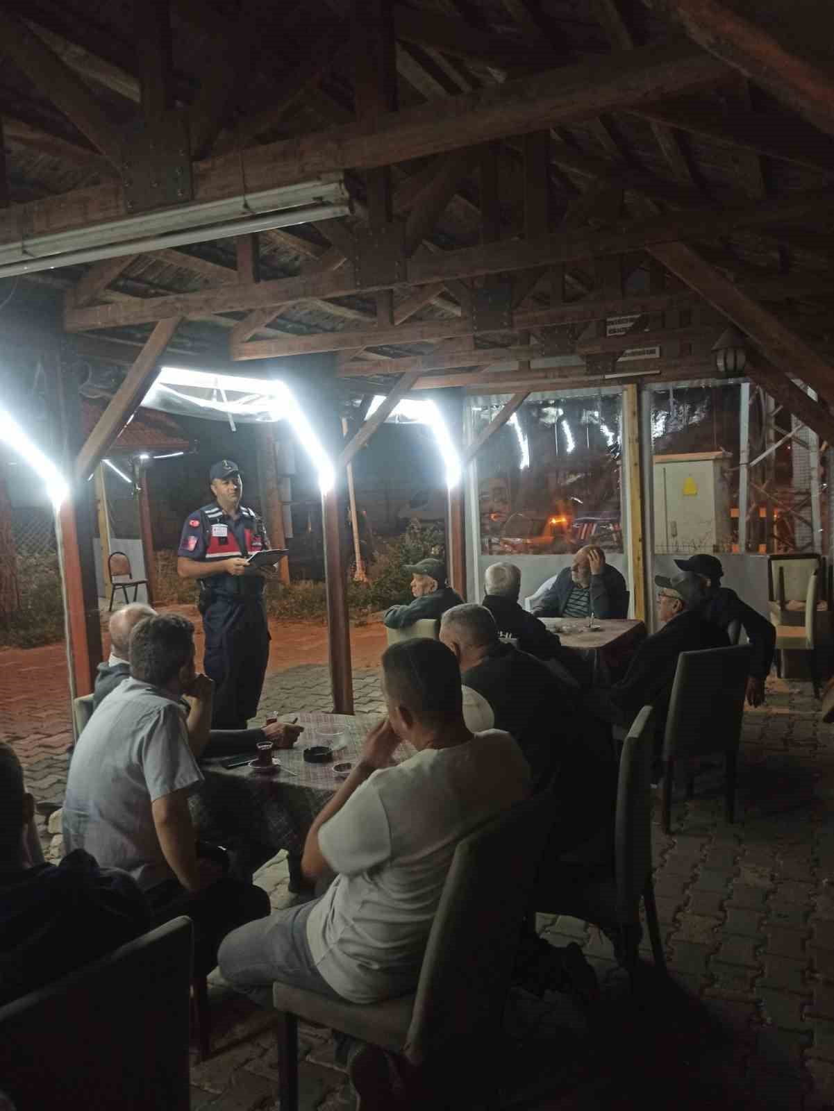 BİLECİK'TE KÖY SAKİNLERİNE YANGIN VE DOLANDIRICILIK UYARISI YAPILDI.