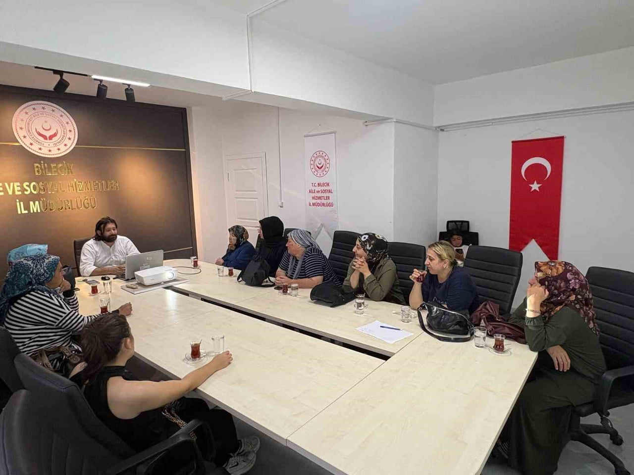 BİLECİK'TE SOSYAL VE EKONOMİK DESTEK (SED) HİZMETİNDEN YARARLANAN VATANDAŞLARA YÖNELİK...