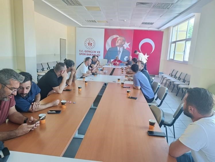 BİLECİK'TE U11, U12 VE U13 GENÇLER LİGİ KURA ÇEKİLDİ