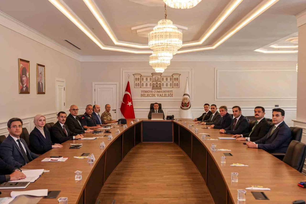 BİLECİK’TE ASAYİŞ ZİRVESİ’NDE KRİTİK BAŞLIKLAR ELE ALINDI
