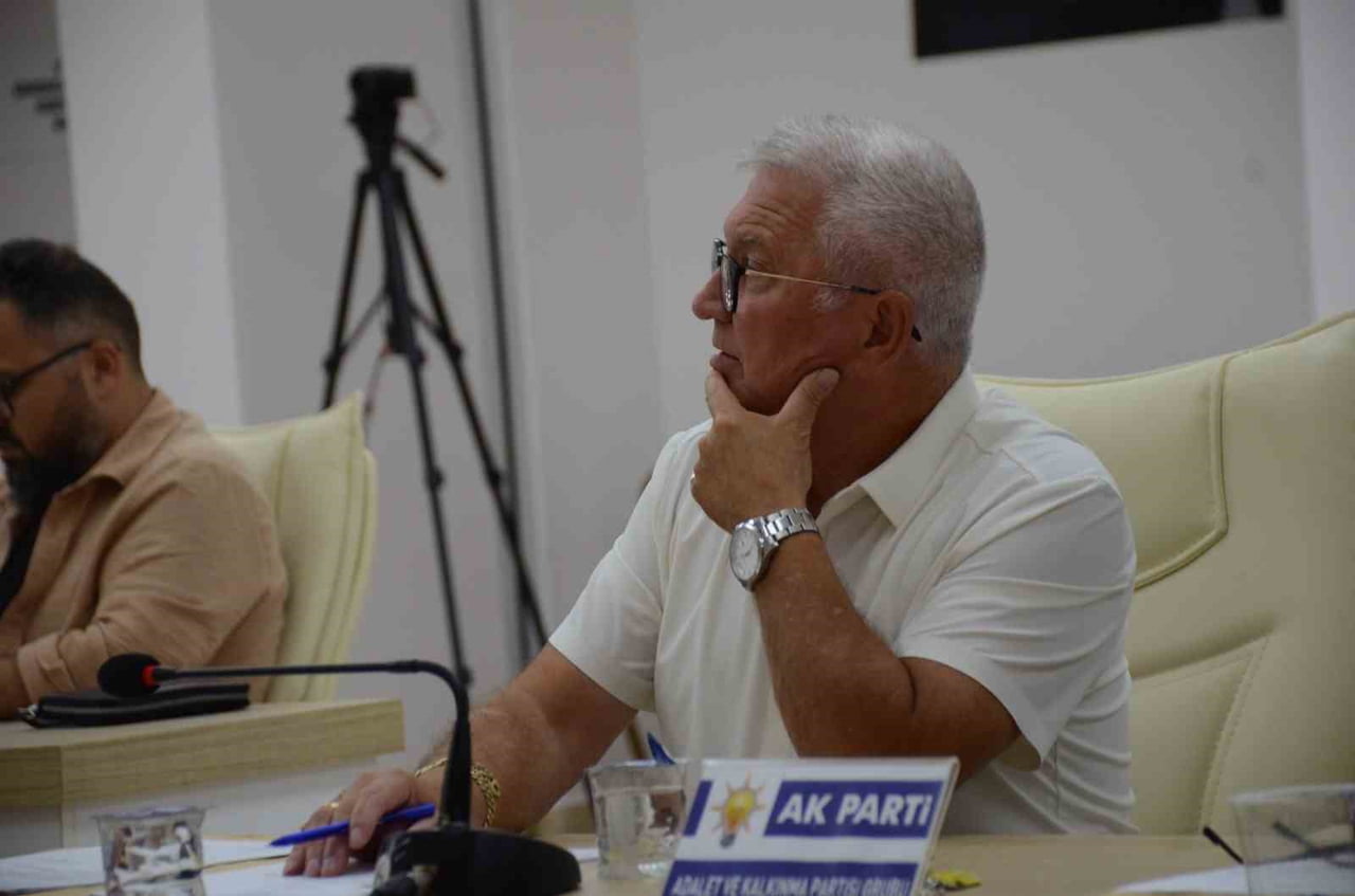 BİLECİK’TE İKİ AYLIK SU FATURALARI MECLİS GÜNDEMİNDE AK PARTİ GRUP SÖZCÜSÜ İBRAHİM RAFET...
