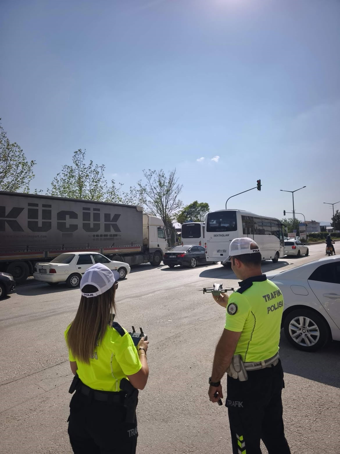 BİLECİK’TE TRAFİK DENETİMİNE DRONE DESTEĞİ