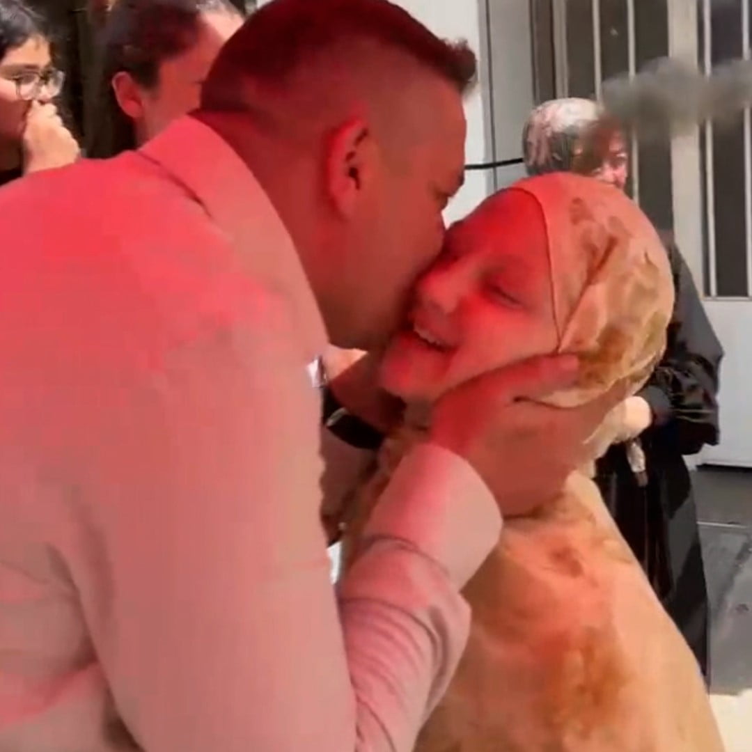 BOLU'DA HAFIZLIK EĞİTİMİNİ TAMAMLAYAN 12 YAŞINDAKİ ESLEM NİDA AKKUŞ'UN, BABASINA SOKAK ORTASINDA...