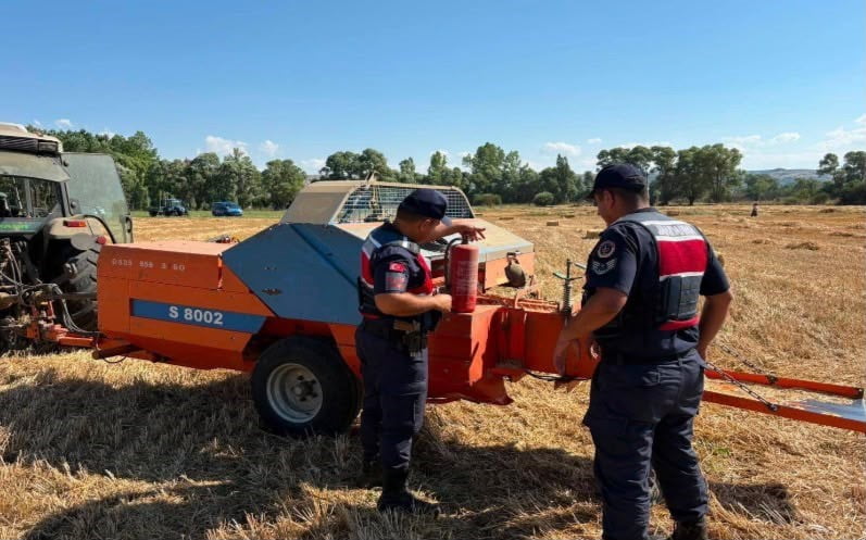 BOLU’DA JANDARMA EKİPLERİ, HASAT DÖNEMİNDE ARTAN YANGIN RİSKİNE KARŞI TARIM ALANLARINDA DENETİM...