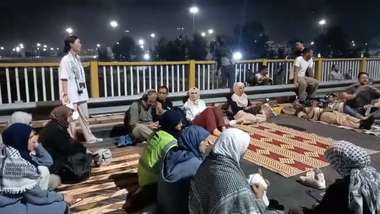BOSNA-HERSEK'TEN FİLİSTİN'E DESTEK AMACIYLA YOLA ÇIKAN VE 500'Ü AŞKIN AKTİVİSTİN BULUNDUĞU...