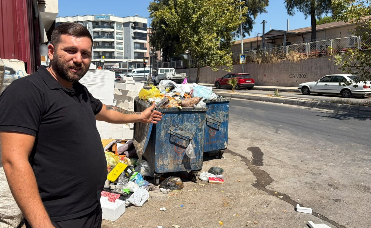 BUCALI VATANDAŞLARDAN ATAKAN DEMİR, KRONİKLEŞEN ÇÖP SORUNUNA TEPKİ GÖSTERDİ.