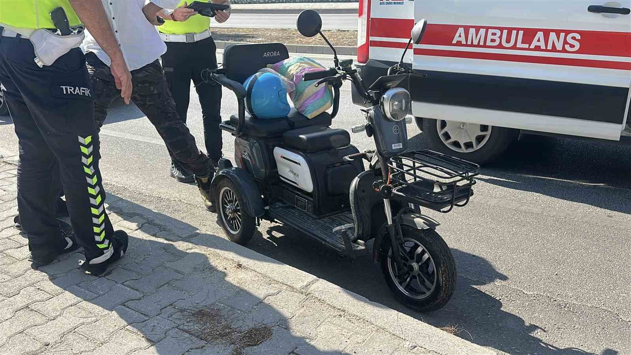BURDUR’DA 3 TEKERLEKLİ MOTOSİKLETİN SÜRÜCÜSÜNÜN DİREKSİYON HAKİMİYETİNİ KAYBETMESİ SONUCU MEYDANA...