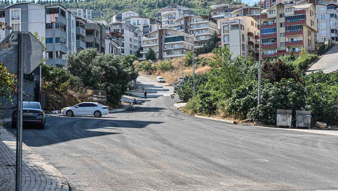 BURSA BÜYÜKŞEHİR BELEDİYESİ, KESTEL İLÇESİNİN ANA ULAŞIM AKSLARINDAN BİRİ OLAN EĞİTİM CADDESİ’NDE...
