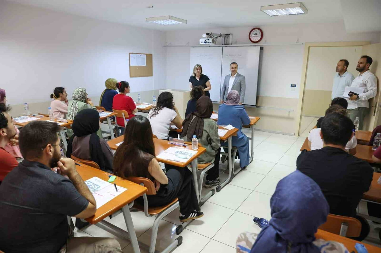 BURSA BÜYÜKŞEHİR BELEDİYESİ’NİN, TÜM GENÇLİK MERKEZLERİNDE VE HÜRRİYET SINAVA HAZIRLIK MERKEZİ’NDE...
