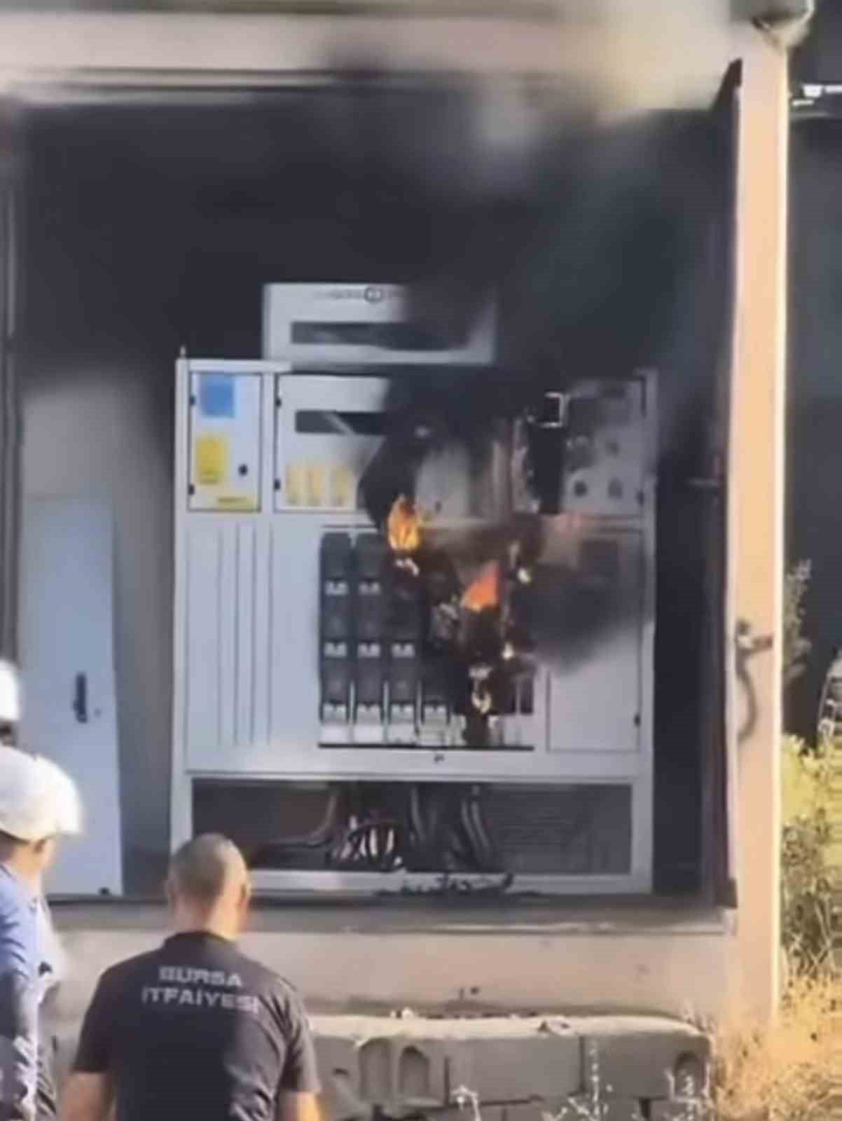 BURSA’DA TRAFO YANGINI