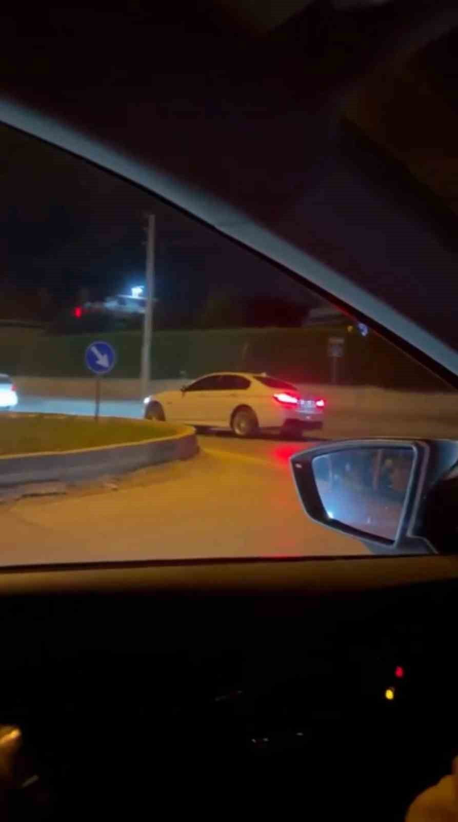 BURSA’NIN İNEGÖL İLÇESİNDE AHMET TÜRKEL ÇEVRE YOLU ÜZERİNDE DRİFT YAPAN 20 YAŞINDAKİ SÜRÜCÜ...