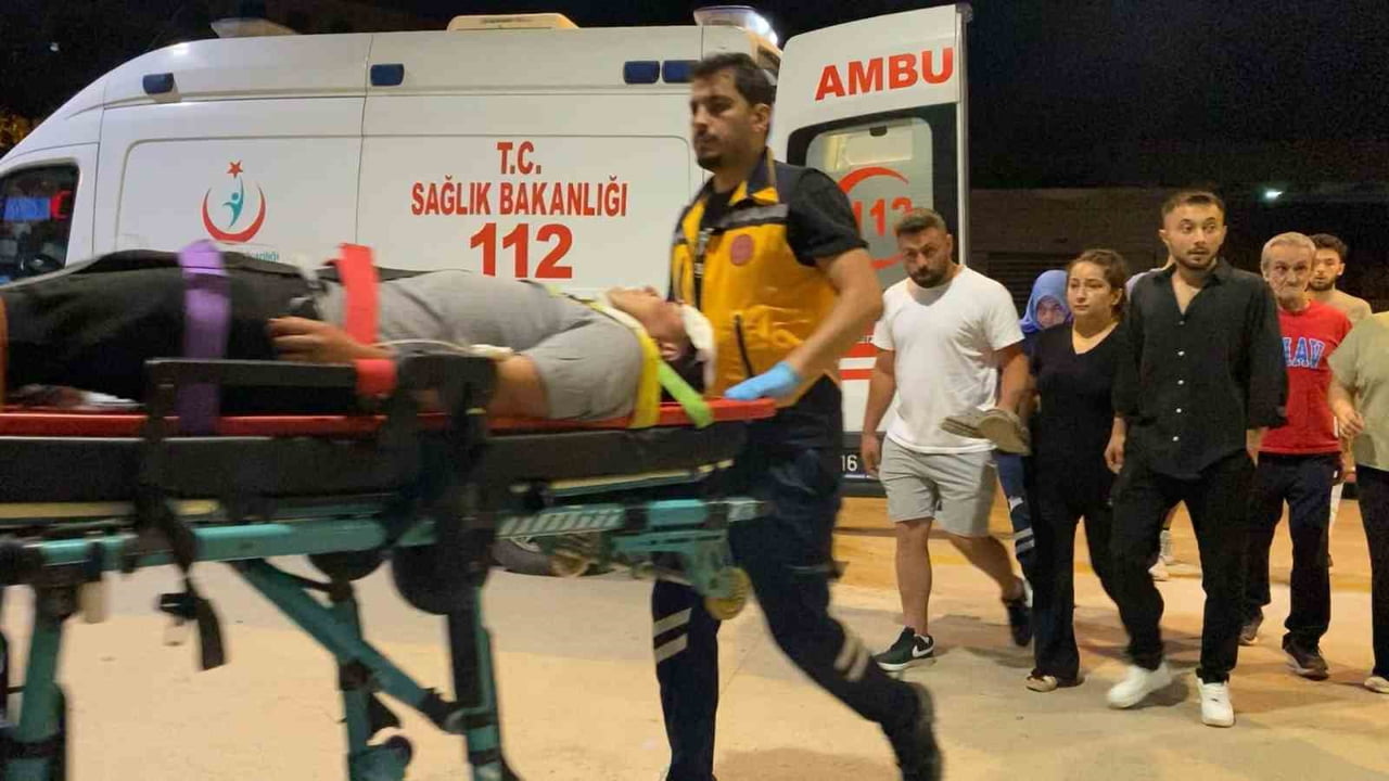 BURSA’NIN İNEGÖL İLÇESİNDE MEYDANA GELEN KAVGADA BİR KİŞİ DARP EDİLİRKEN, OLAYIN DEVAMINDA TÜFEKLE...