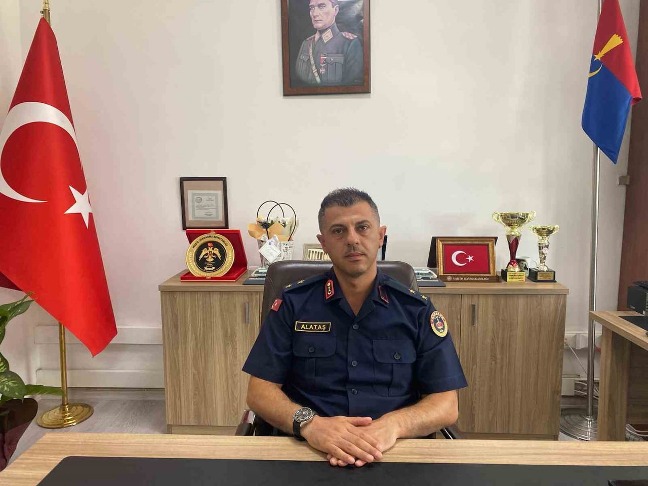BURSA YENİŞEHİR İLÇE JANDARMA KOMUTANLIĞINA  ÜSTEĞMEN HASAN ALATAŞ,İLÇE JANDARMA KOMUTANI OLARAK...