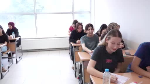 Büyükşehir'den memur adaylarına KPSS provası