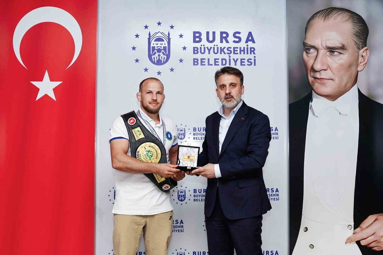 BÜYÜKŞEHİR BELEDİYESİ BAŞKAN VEKİLİ ŞAHİN BİBA (SAĞDA), KEÇİÖREN BÜYÜKLER KARAKUCAK GÜREŞİ DÜNYA...