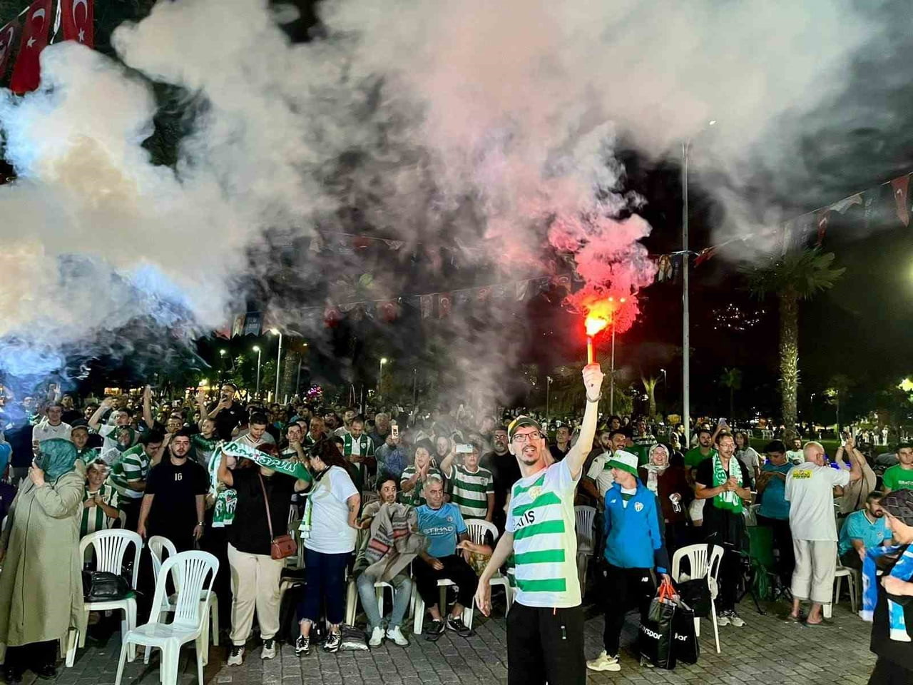 BÜYÜKŞEHİR İLE YEŞİL BEYAZ TEK YÜREK