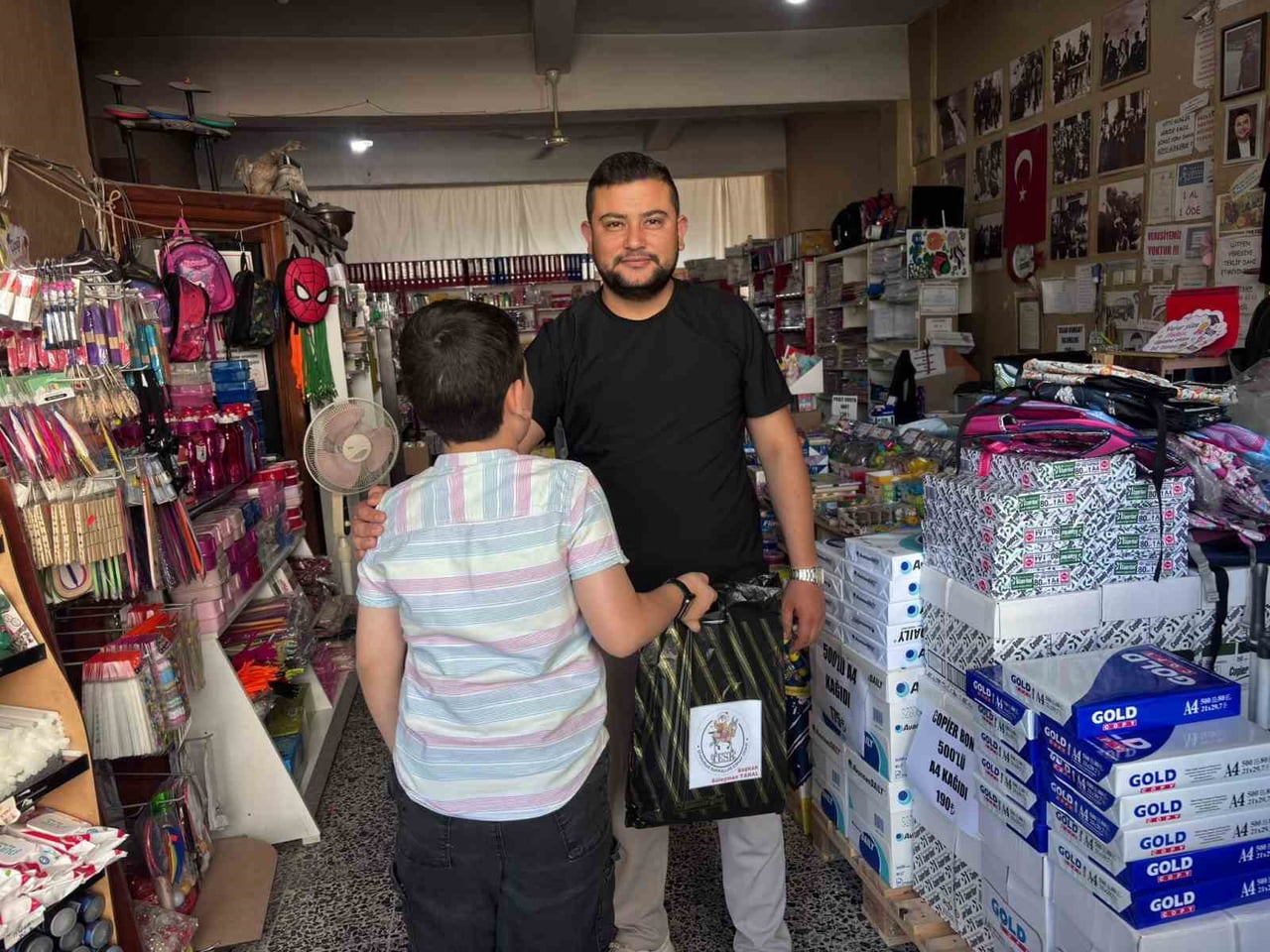 ÇALIŞMALARIN TAMAMLANDIĞINI DUYURAN SİVRİHİSAR BAKKALLAR ESNAF ODASI BAŞKANI SÜLEYMAN YANAL...