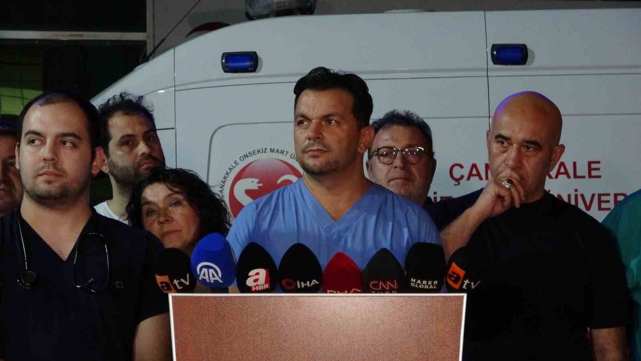 ÇANAKKALE’NİN AYVACIK İLÇESİNE BAĞLI PAŞAKÖY KÖYÜNDEKİ YAZLIK EVİNDE AKŞAMÜSTÜ KALP KRİZİ...