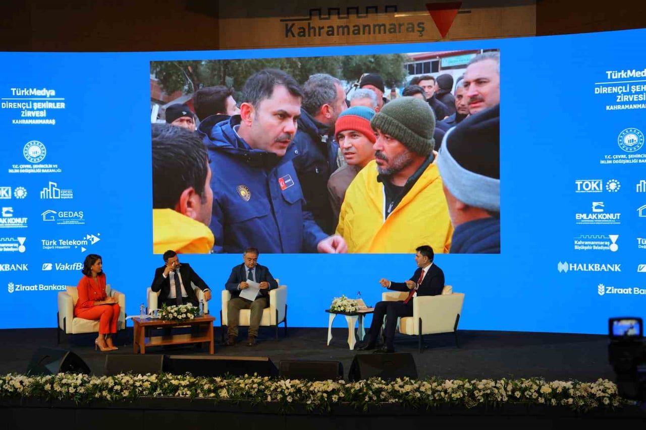 ÇEVRE ŞEHİRCİLİK VE İKLİM DEĞİŞİKLİĞİ BAKANI MURAT KURUM, KAHRAMANMARAŞ MEHMET AKİF ERSOY KÜLTÜR...