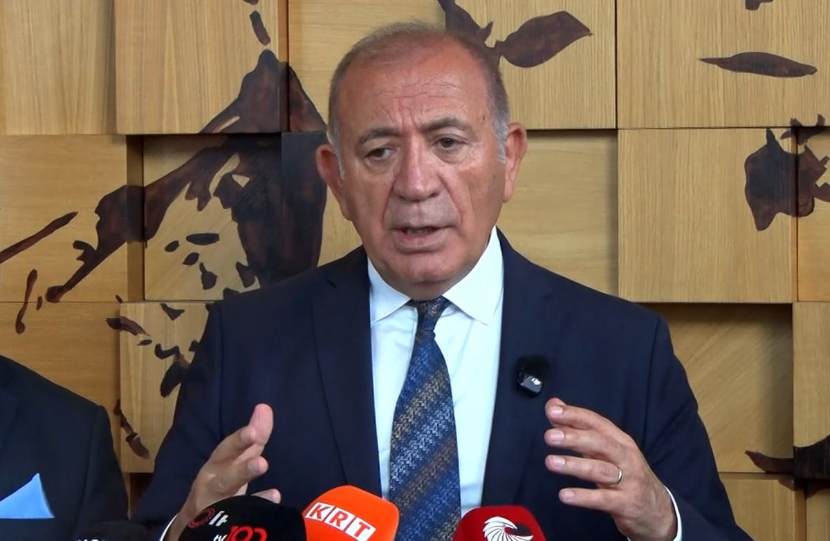 CHP İSTANBUL İL BAŞKANI GÜRSEL TEKİN PROGRAMDA BİR KONUŞMA YAPTI