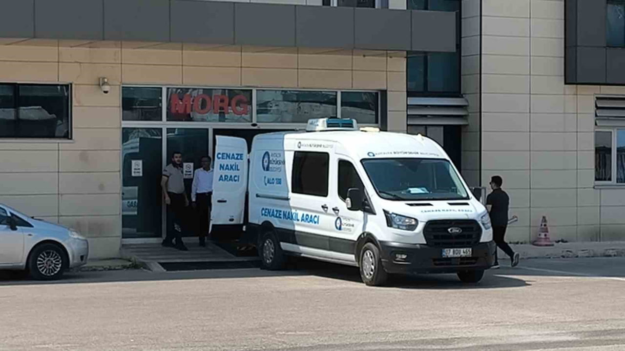 ÇİFTİN CENAZELERİ ADLİ TIP KURUMU’NDA Kİ İŞLEMLERİNİN ARDINDAN BUGÜN YAKINLARI TARAFINDAN TESLİM...