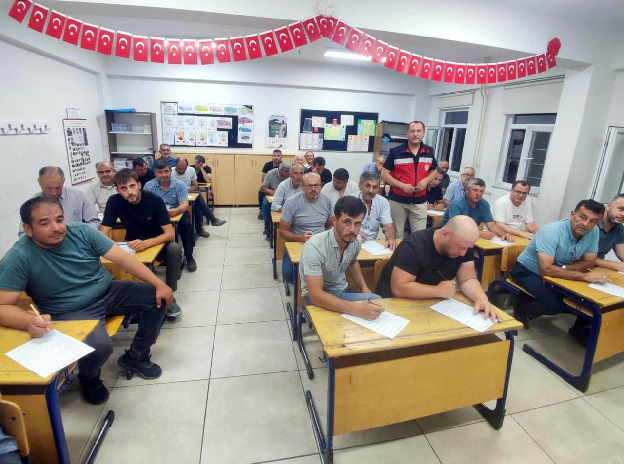 ÇİTGÖL BELDESİ'NDE "TOHUM HAZIRLAMA MAKİNELERİ BAKIM VE ONARIM KURSU" DÜZENLENDİ