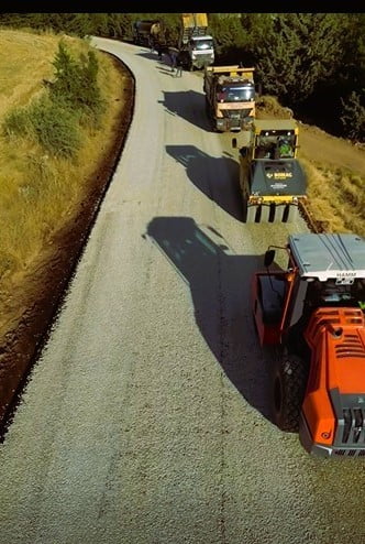ÇİVRİL BELEDİYE BAŞKANI SEMİH DERE, İMRALLI İLE GÖMCE MAHALLELERİNİ BİRBİRİNE BAĞLAYAN YOLDA DEVAM...
