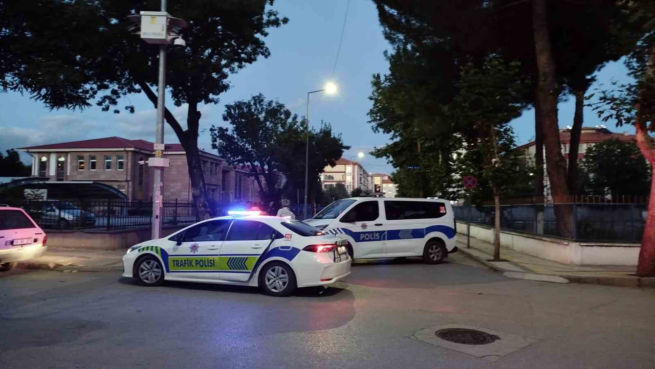 ÇORUM’DA POLİS EKİPLERİNCE 17-24 AĞUSTOS TARİHLERİ ARASINDA GERÇEKLEŞTİRİLEN ÇALIŞMALARDA...
