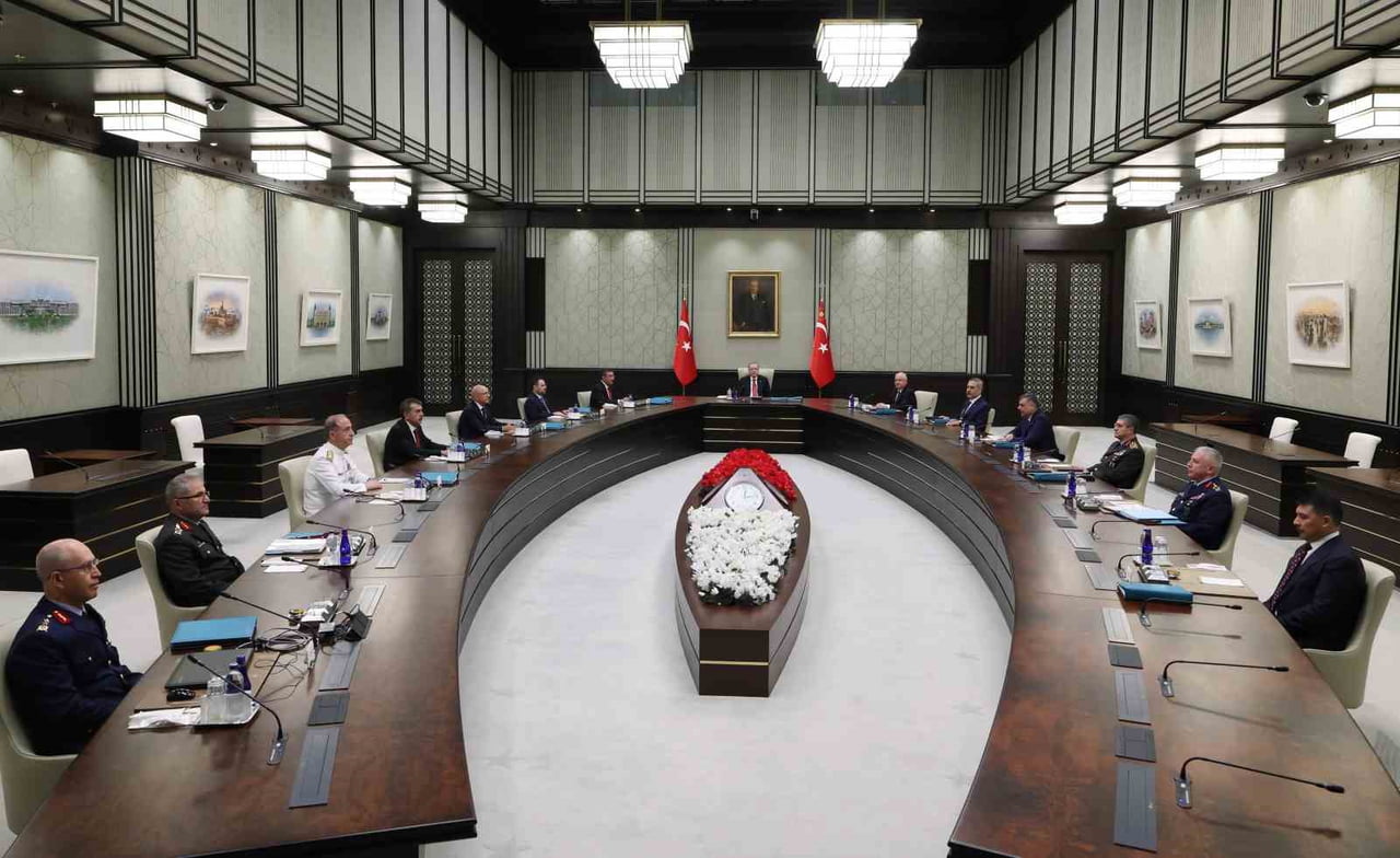 CUMHURBAŞKANI ERDOĞAN BAŞKANLIĞINDA GERÇEKLEŞTİRİLEN YÜKSEK ASKERİ ŞURA TOPLANTISI SONA...