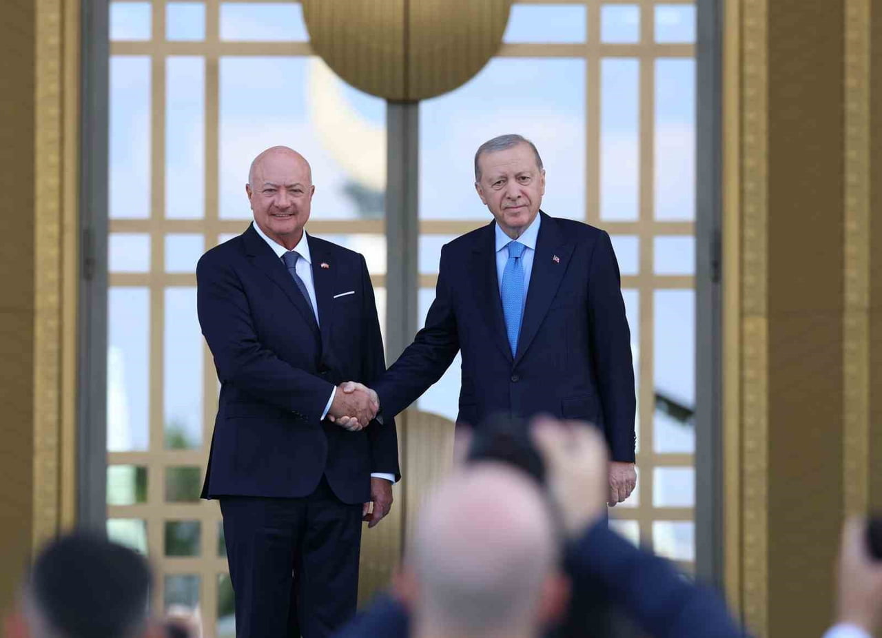 CUMHURBAŞKANI RECEP TAYYİP ERDOĞAN, AVUSTURYA ŞANSÖLYESİ CHRİSTİAN STOCKER’İ RESMİ TÖRENLE...
