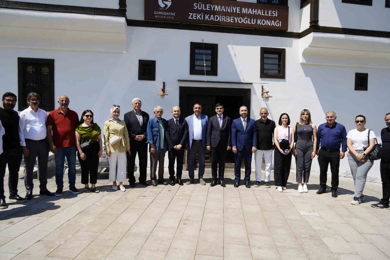 CUMHURBAŞKANLIĞI İLETİŞİM BAŞKANLIĞI ERZİNCAN BÖLGE MÜDÜRÜ MERT ÖDEŞ, GÜMÜŞHANE’DE GÖREV YAPAN...