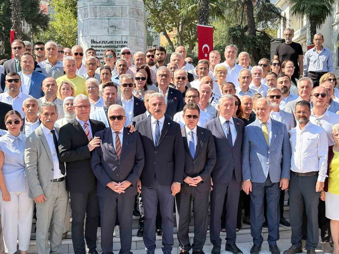 CUMHURİYET HALK PARTİSİ’NDE 91 MİLLETVEKİLİNİN İSTİFASIYLA BAŞLAYAN AYRILIK SÜRECİ BURSA’DA YEREL...
