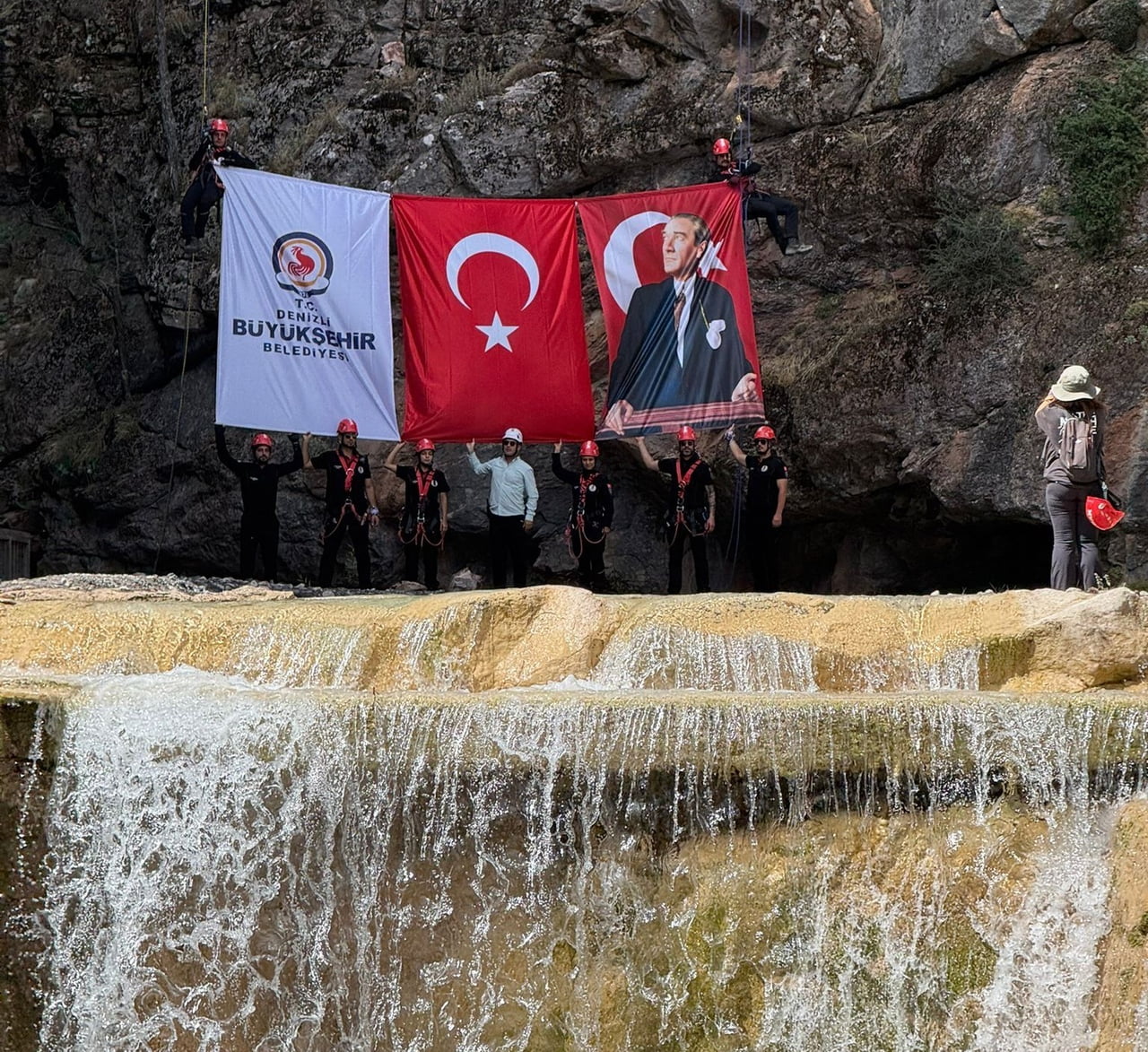 DENİZLİ BÜYÜKŞEHİR BELEDİYESİ ARAMA KURTARMA (DEBAK) EKİBİ, ACIPAYAM KANYONU’NDA DÜZENLEDİĞİ ÜÇ...