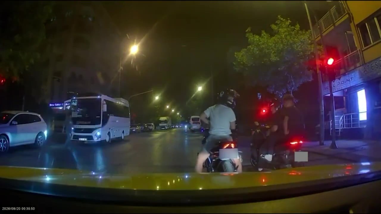 DENİZLİ’DE KIRMIZI IŞIKLARDA BEKLEMEK İSTEMEYİNCE PLAKASINI KAPATAN SÜRÜCÜYE 145 BİN TL CEZA İŞLEM...