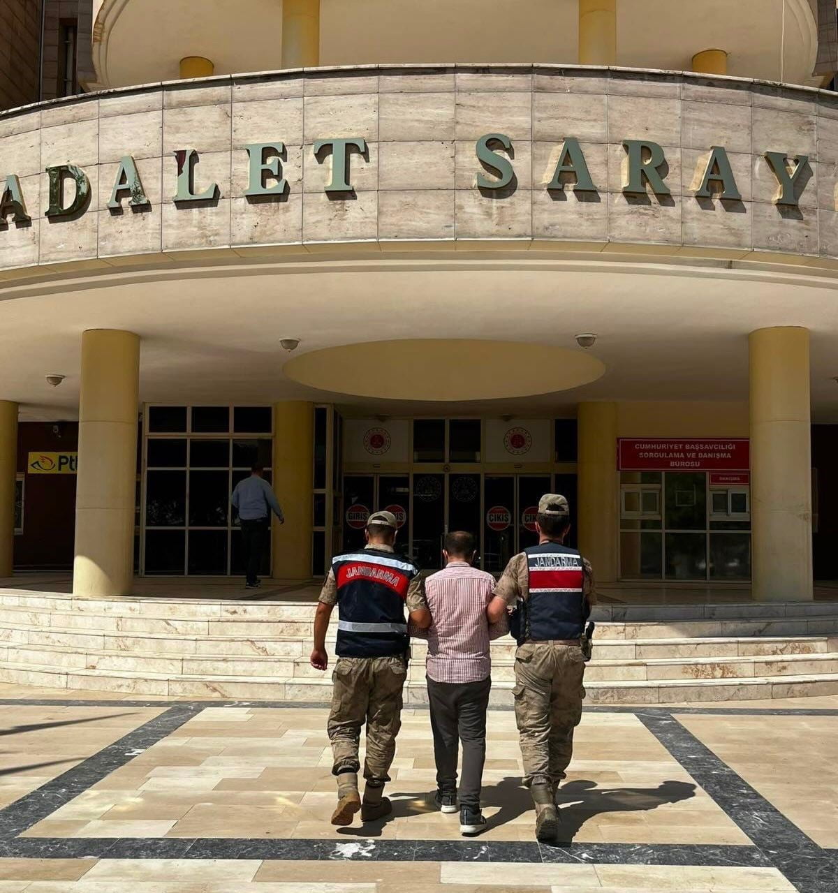 DİNİ İSTİSMAR EDEN DOLANDIRICI YAKALANDI